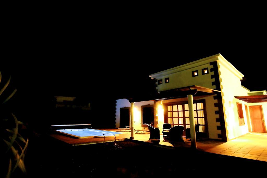 Villa Alejandro Playa Blanca  Chambre photo